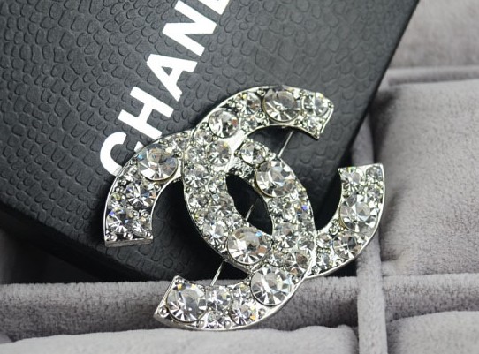 Spilla Chanel Modello 67